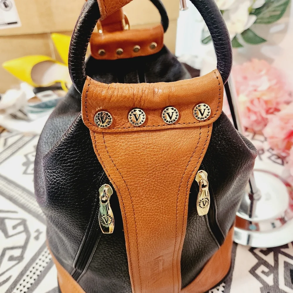 Authentic Valentina Handbag/Sling Backpack Color Black and Tan_2